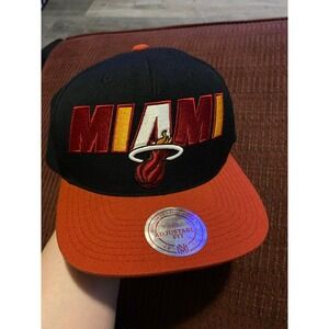 MIAMI HEAT MITCHELL &‎ NESS SNAPBACK CAP
